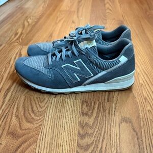 New Balance 996 Women's Charcoal and Light Gray Sneakers